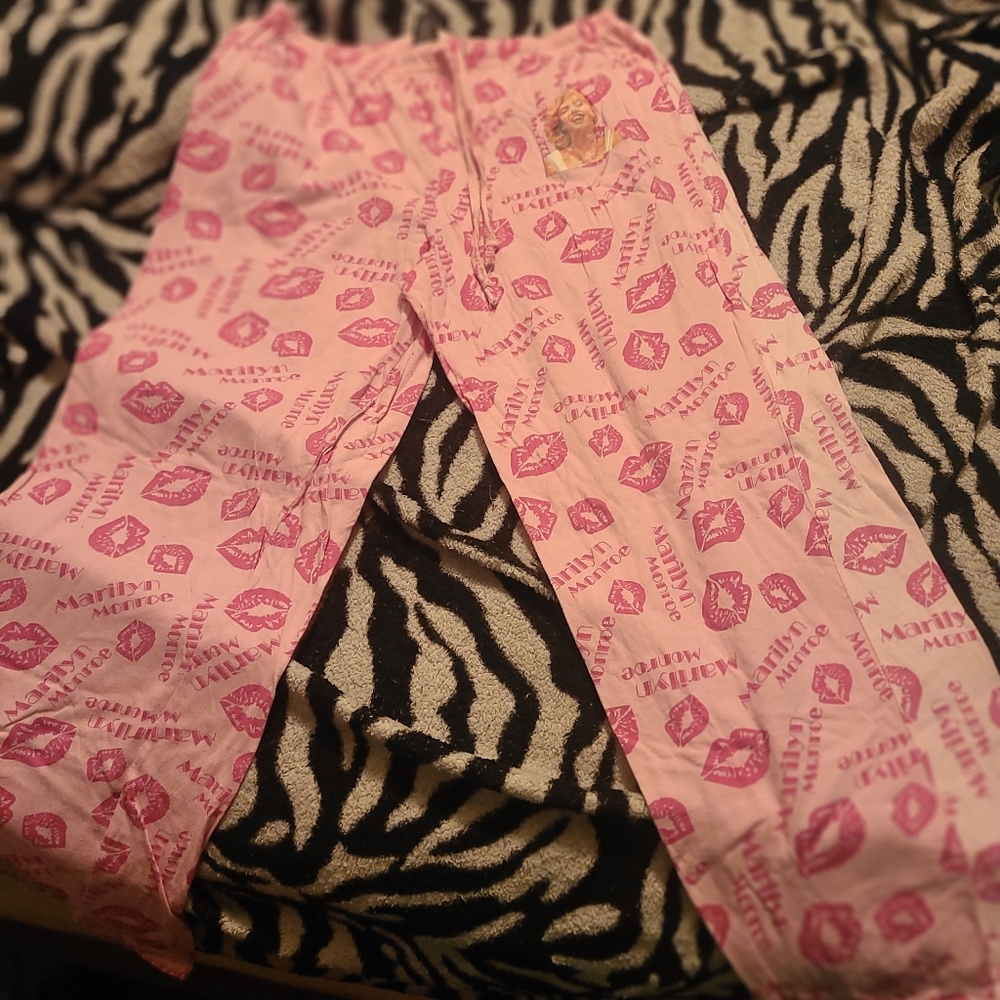Pajama pants - Picture 3 of 3